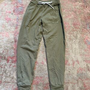 NVGTN Joggers in Olive